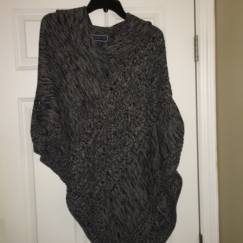 Women’s Karen Scott Sweater Cape Size L/XL
